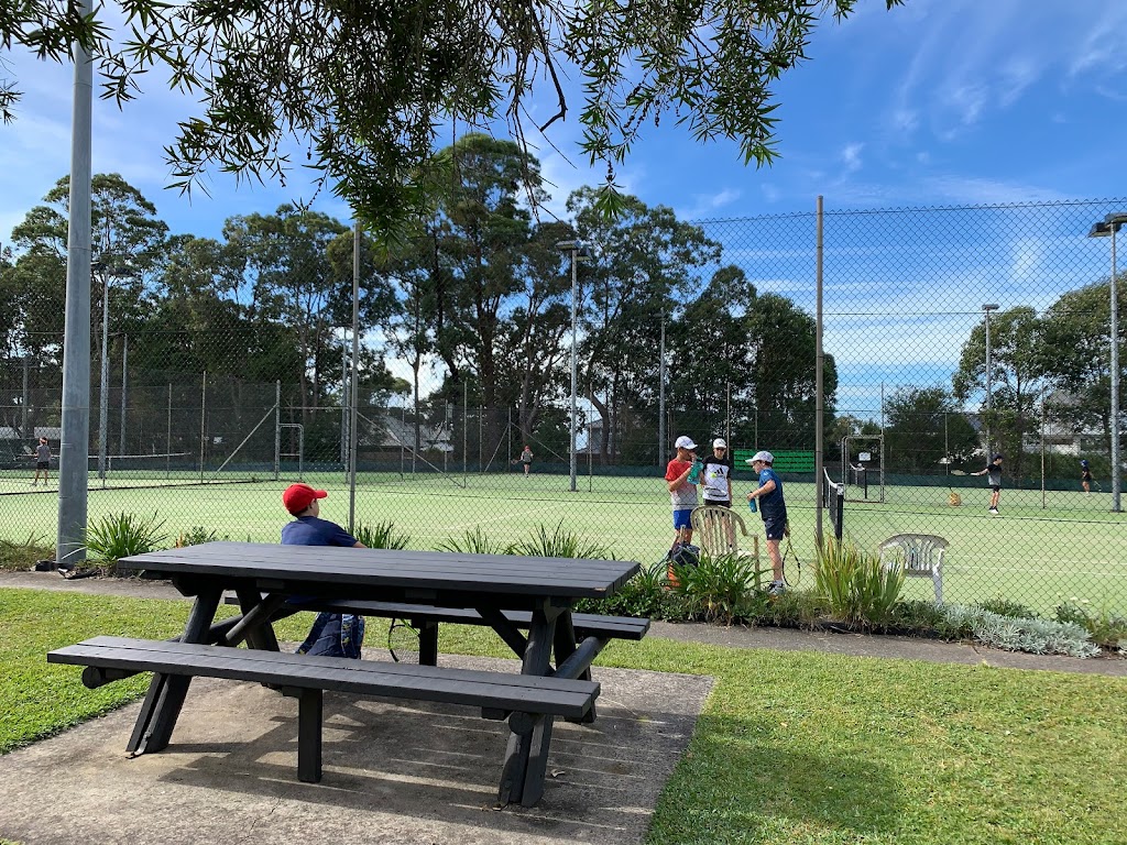 Allambie Heights Community Tennis Club | 85 Roosevelt Ave, Allambie Heights NSW 2100, Australia | Phone: 0490 108 852