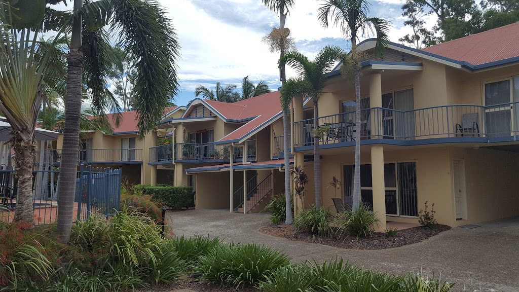 Beach Court Holiday Villas | lodging | 24 Beach Rd, Cannonvale QLD 4802, Australia | 0749465316 OR +61 7 4946 5316