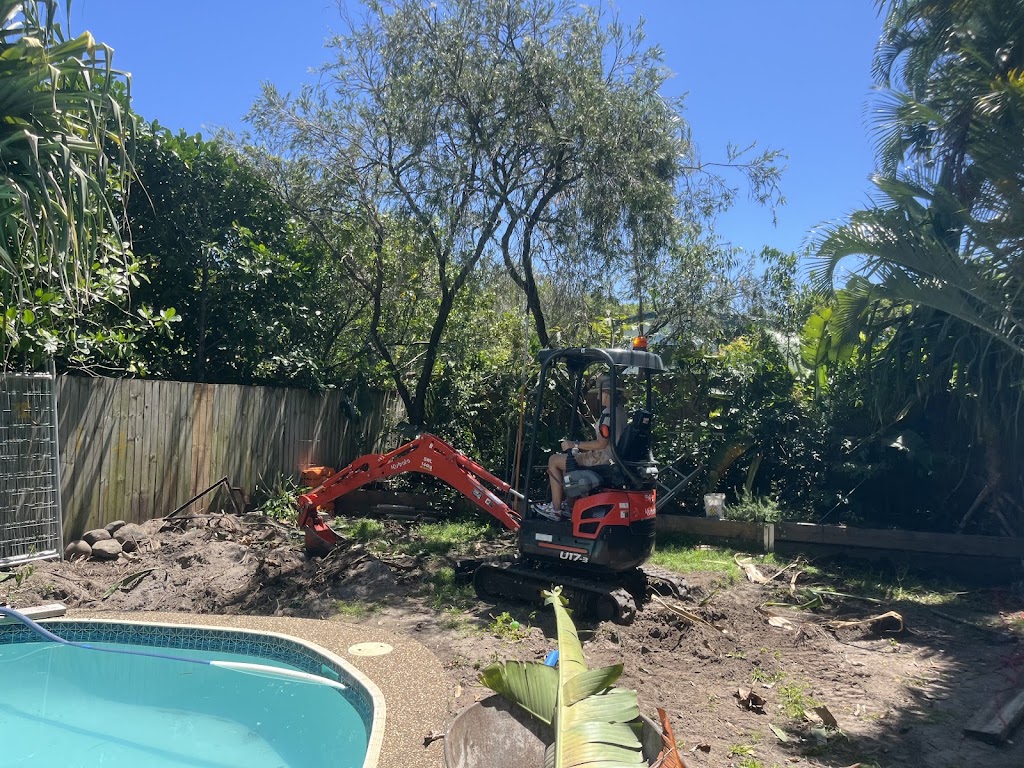 Valhalla Diggers (Previously K & A Rentals) | 6 Valhalla Ct, Tallai QLD 4213, Australia | Phone: 0494 199 457
