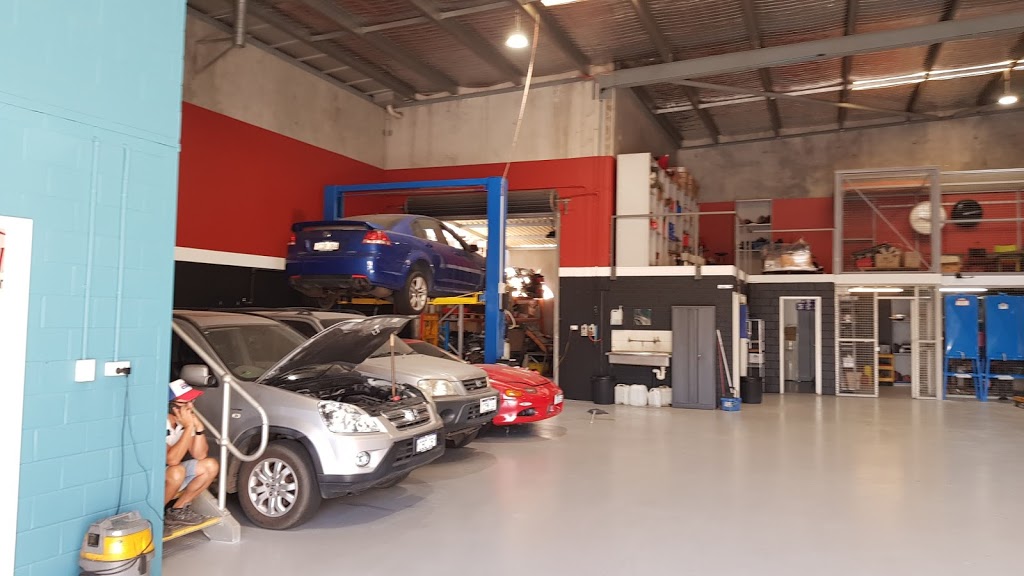 ALEX HUYNH AUTOMOTIVE SERVICE CENTRE | car repair | 44 Denninup Way, Malaga WA 6090, Australia | 0892499489 OR +61 8 9249 9489