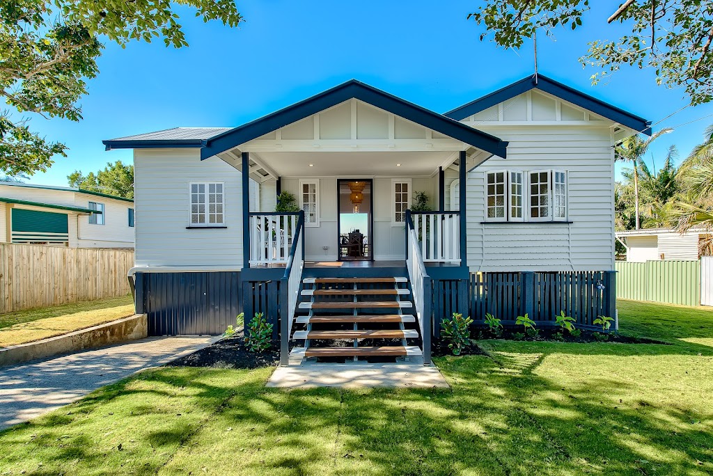 Integrity New Homes Brisbane | painter | 20 Modred St, Carindale QLD 4152, Australia | 0402188802 OR +61 402 188 802