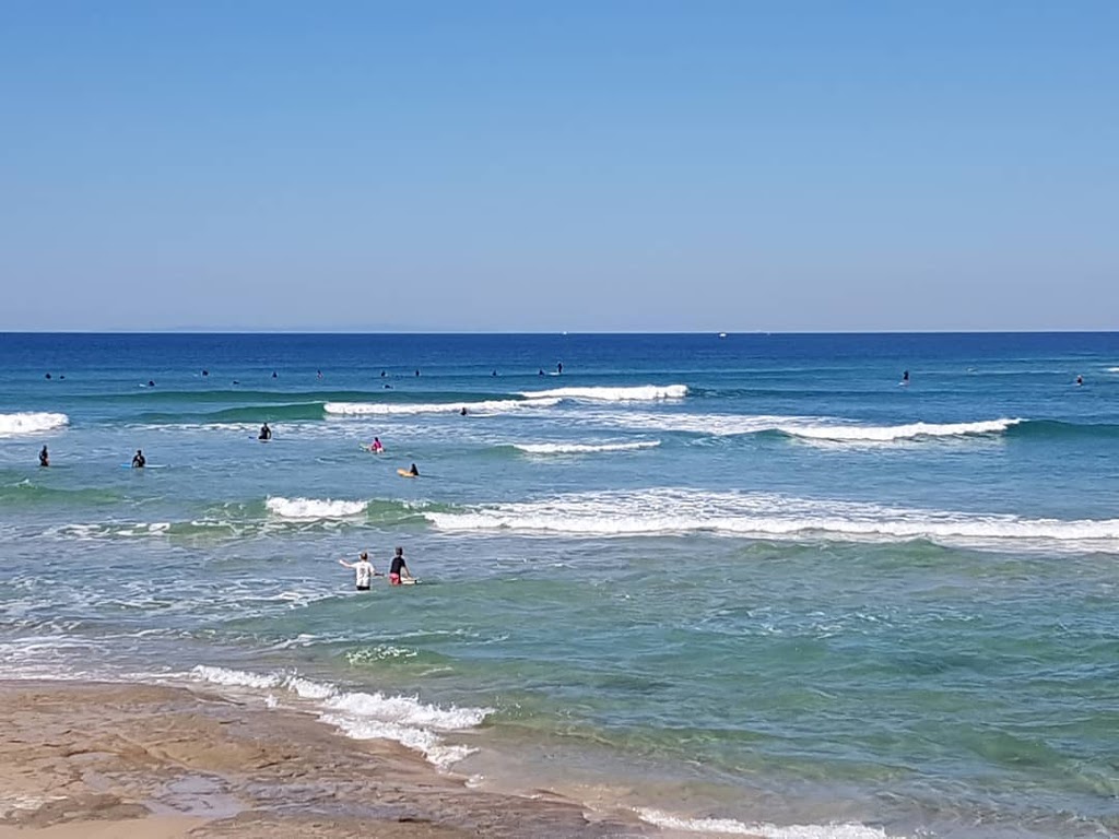 Caloundra Surf School - Sunshine Coast | Clarke Place Park, Happy Valley, The Esplanade Bulcock Beach, Caloundra QLD 4551, Australia | Phone: 0413 381 010