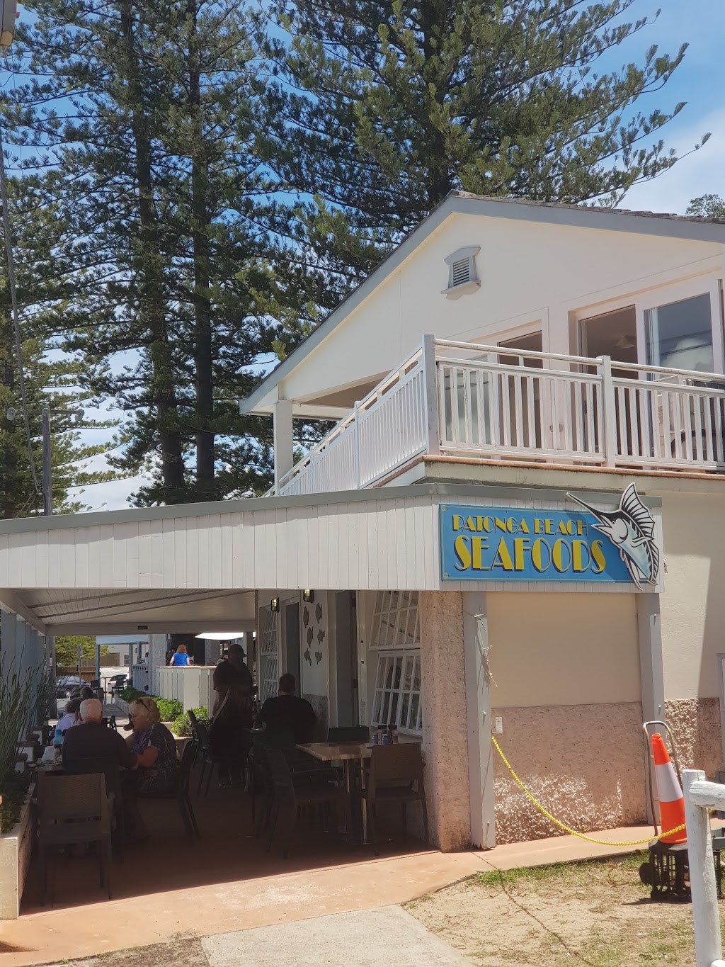 Patonga Beach Seafoods | restaurant | 10 Patonga Dr, Patonga NSW 2256, Australia | 0243791110 OR +61 2 4379 1110