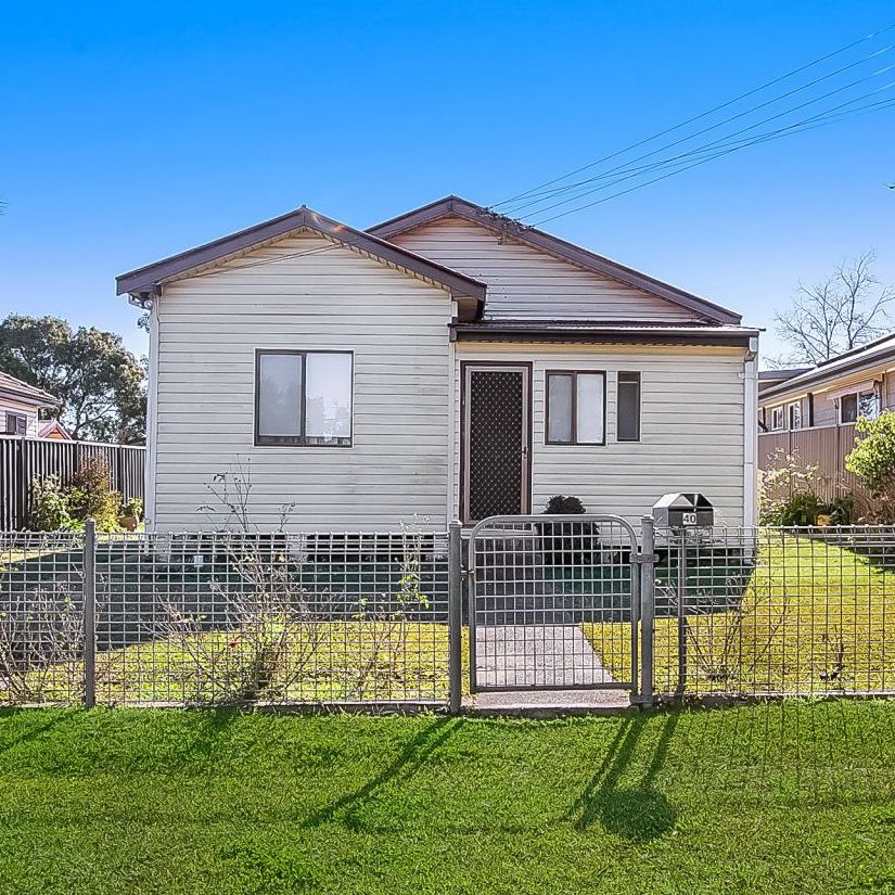 Hometown Property Partners | 26 Garfield Rd E, Riverstone NSW 2765, Australia | Phone: (02) 9627 9001