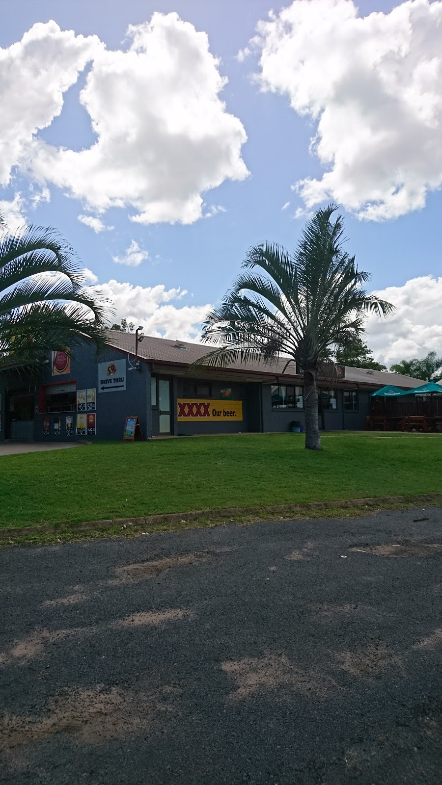 Tieri Brolga Hotel | lodging | 11 Malvern Ave, Tieri QLD 4709, Australia | 0749848555 OR +61 7 4984 8555