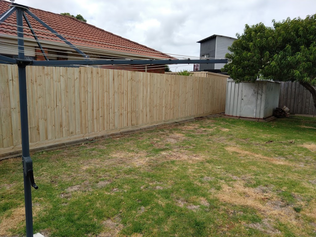 Torquay Fencing | 26 Forresters Way, Armstrong Creek VIC 3217, Australia | Phone: 0402 939 934