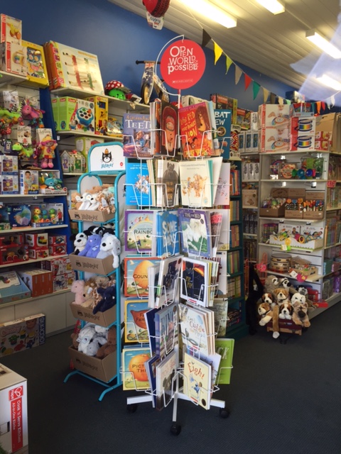 Laugh and Learn Randwick | book store | 207 Avoca St, Randwick NSW 2031, Australia | 0293264444 OR +61 2 9326 4444