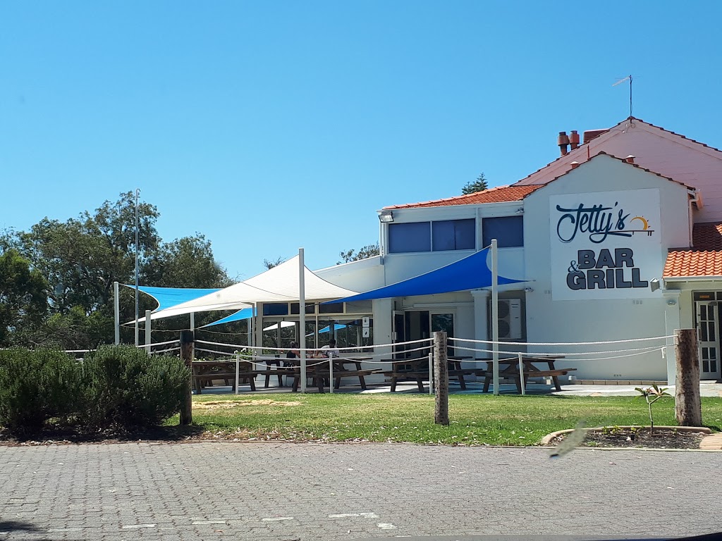 Jettys Bar And Grill | restaurant | Tatham Rd, South Yunderup WA 6208, Australia | 0895377781 OR +61 8 9537 7781