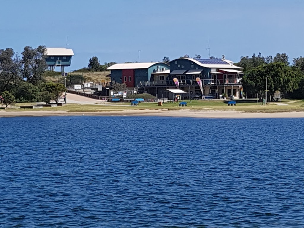 Darcey-Annas beach cafe kiosk gift shop gallery | restaurant | 426 Main Beach Walk, Lakes Entrance VIC 3909, Australia