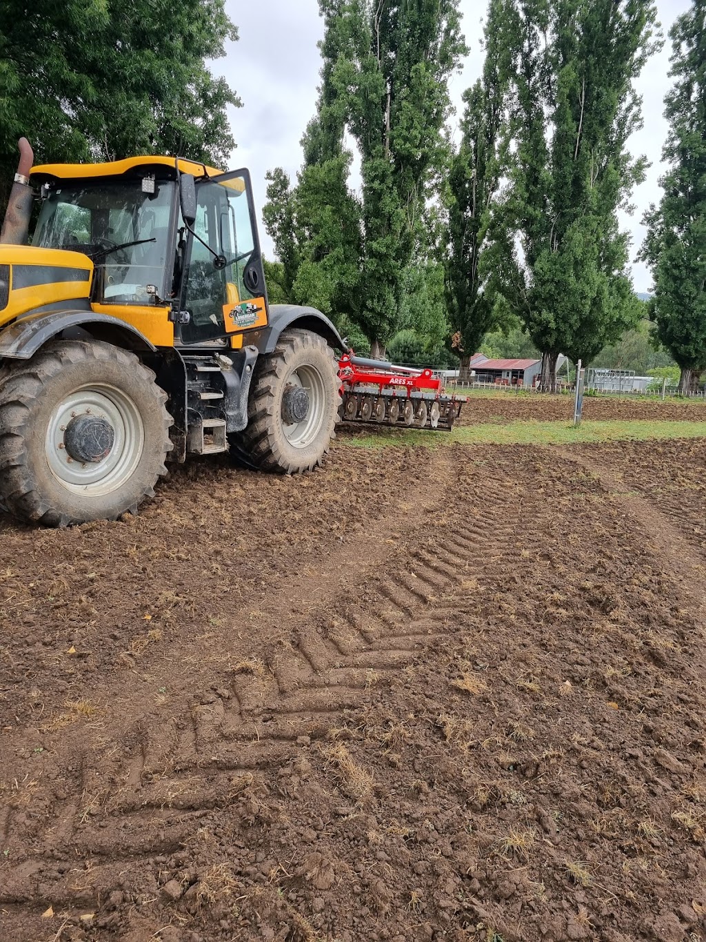 Lonergan Dozer & Ag | 18 Bryants gap, Sandy Creek VIC 3695, Australia | Phone: 0429 996 651