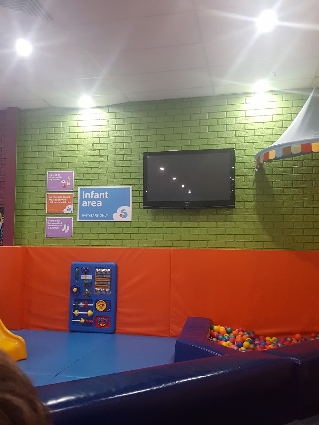 SUPER PLAY CAFE | cafe | 49 Victoria Rd, Mount Barker SA 5251, Australia | 0883915669 OR +61 8 8391 5669