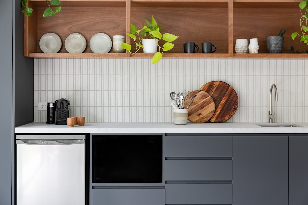 THE ECO LODGE - Byron Beach Retreats | 14 Taylors Lake Rd, Broken Head NSW 2481, Australia | Phone: 0403 617 449