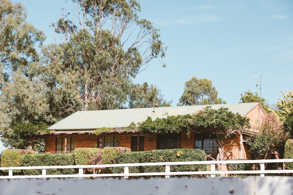 The Racetrack House | 1544 Castlereagh Hwy, Galambine NSW 2850, Australia | Phone: (02) 6378 1800 The Racetrack House | 1544 Castlereagh Hwy, Galambine NSW 2850, Australia | Phone: (02) 6378 1800