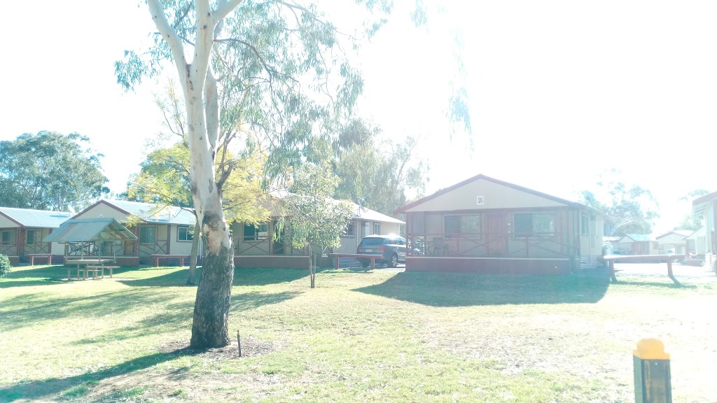 Nyngan Riverside Tourist Park | Barrier Hwy & Mitchell Hwy, Nyngan NSW 2825, Australia | Phone: (02) 6832 1729