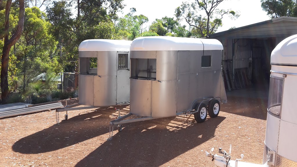 Gidgie Floats | 8461 Stoneville Rd, Gidgegannup WA 6083, Australia | Phone: 0409 081 770