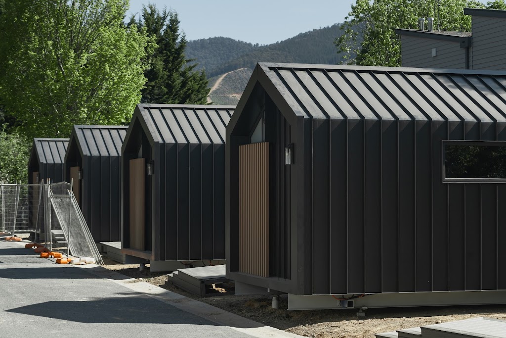 ZEDD Cabins | 48 Jensen Rd, Griffith NSW 2680, Australia | Phone: 0427 516 513