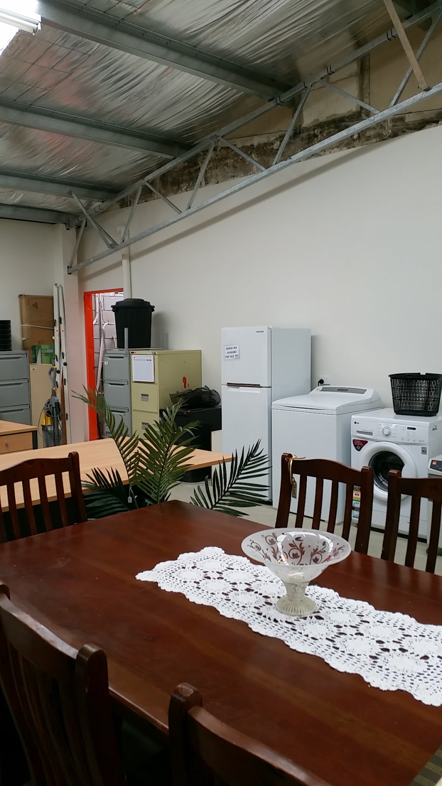 Goods & Chattels | furniture store | 31 Crouch St S, Mount Gambier SA 5290, Australia | 0887259765 OR +61 8 8725 9765