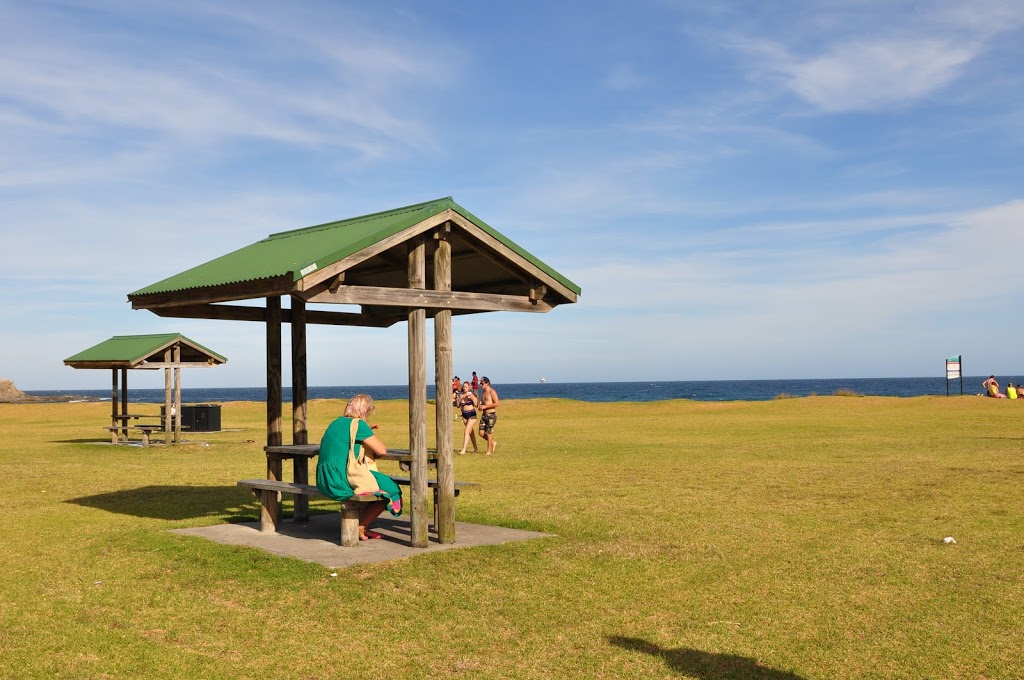 Batemans Bay Surf Life Saving Club |  | 560 George Bass Dr, Malua Bay NSW 2536, Australia | 0244712416 OR +61 2 4471 2416