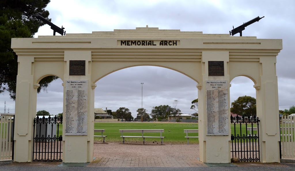 Soldiers Memorial Arch | park | 12 Burra St, Port Wakefield SA 5550, Australia