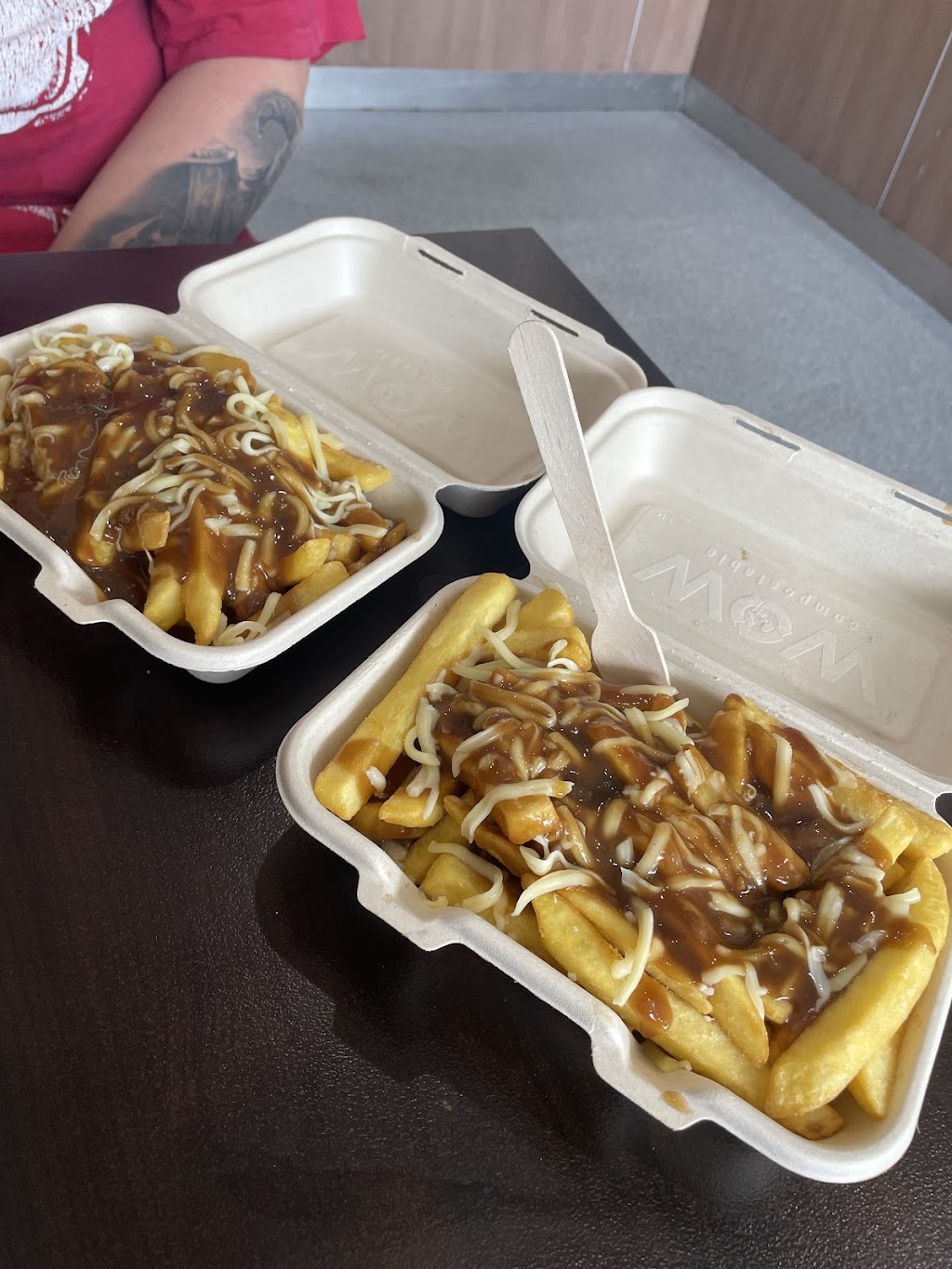 Delish kebabs & Fish N Chips | T06/315 Glenelg Hwy, Smythes Creek VIC 3351, Australia | Phone: 0409 717 693