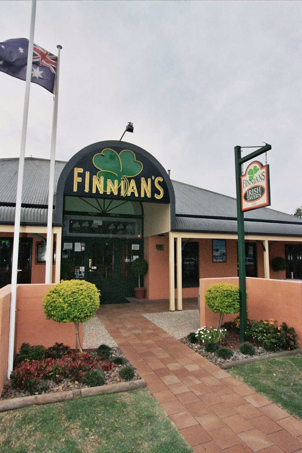Finnians Irish Tavern | restaurant | 97 Gordon St, Port Macquarie NSW 2444, Australia | 0265834646 OR +61 2 6583 4646