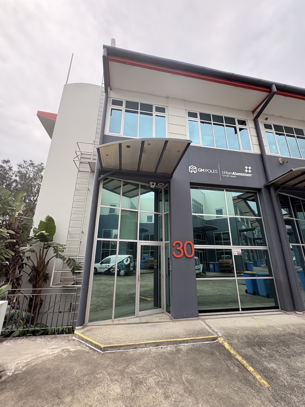 Urban Aluminium | 1 Talavera Rd, Macquarie Park NSW 2113, Australia | Phone: (02) 8921 5400