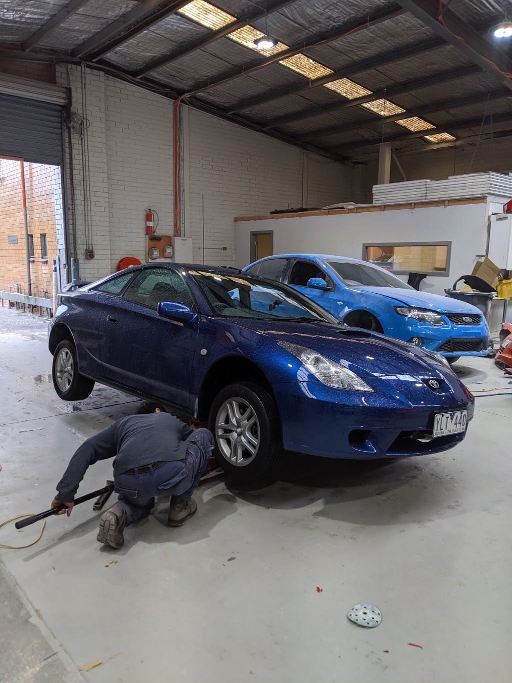 BMS Smash Repairs | car repair | 2/22 Dandenong St, Dandenong VIC 3175, Australia | 0404934334 OR +61 404 934 334