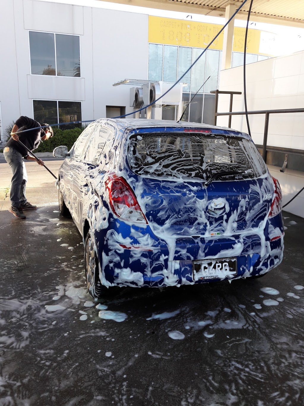 Clean Bay Car Wash | 500 Pascoe Vale Rd, Strathmore VIC 3041, Australia | Phone: (03) 9374 2555
