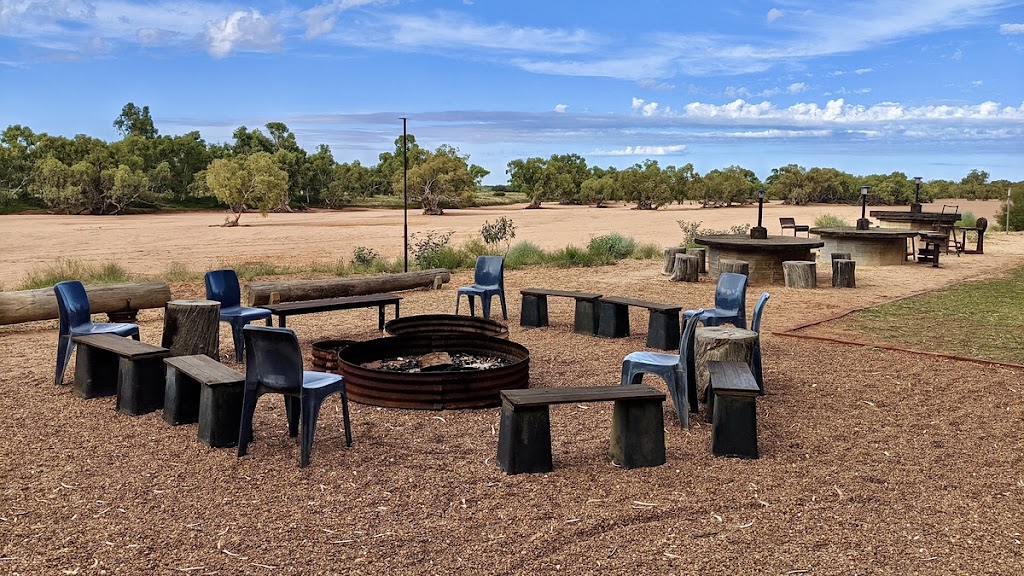 Wooramel River Retreat | Wooramel Station NorthWest Coastal Hwy,, Carnarvon WA 6701, Australia | Phone: 0499 425 888