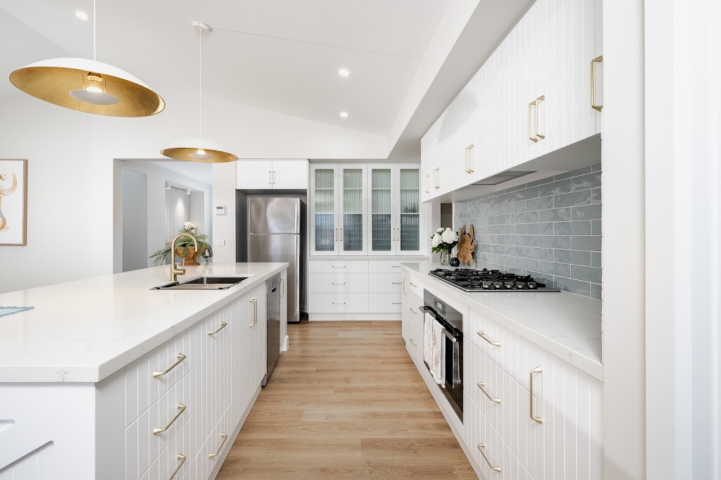 Cavalier Homes - Maldon & Parkdale Display Homes | 35 Sunbird Way, Kialla VIC 3631, Australia | Phone: 0456 387 903