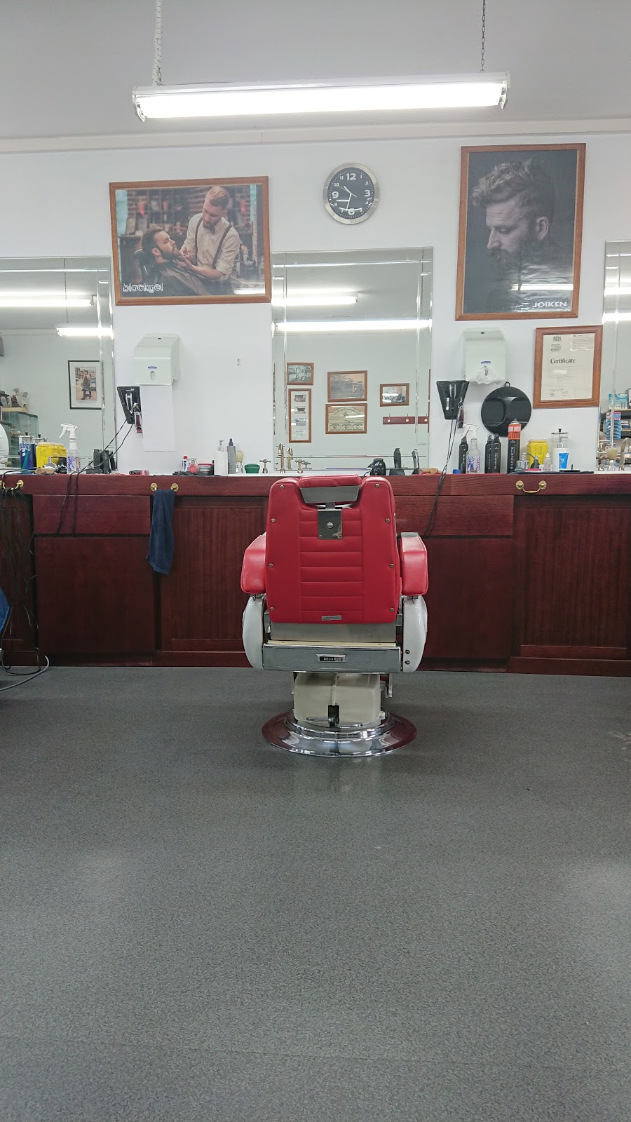 Brunos Barber Shop | hair care | 2/15 Pitt St, Riverstone NSW 2765, Australia | 0296275751 OR +61 2 9627 5751