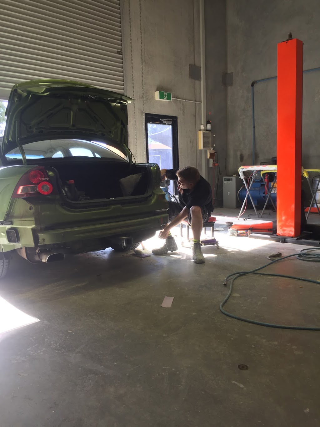 Specialized Autobody | 2/6 Dillington Pass, Landsdale WA 6065, Australia | Phone: (08) 6305 0391