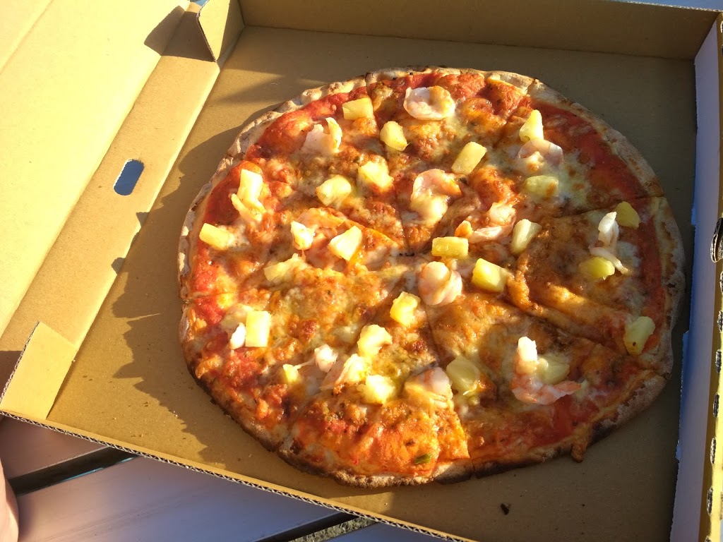 The View Woodfired Pizza | 58 Araluen Dr, Hardys Bay NSW 2257, Australia | Phone: 0421 682 039