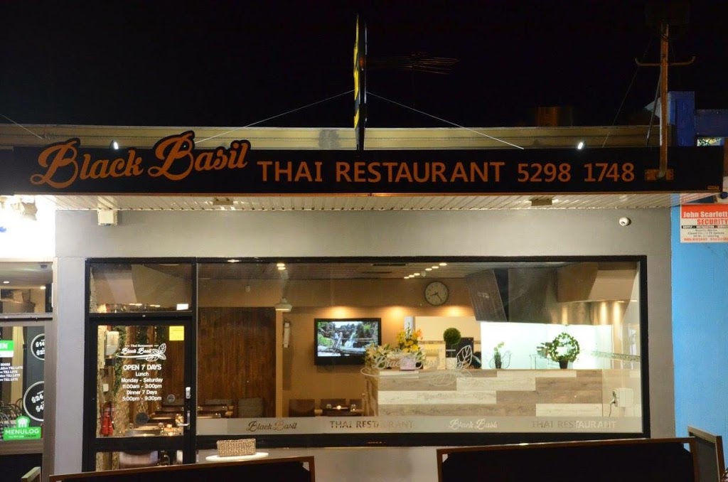 Black Basil Thai Restaurant | restaurant | 47 N Valley Rd, Highton VIC 3216, Australia | 0352981748 OR +61 3 5298 1748