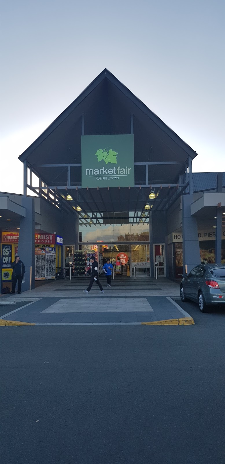 Marketfair Campbelltown | shopping mall | 4 Tindall St, Campbelltown NSW 2560, Australia | 0245772222 OR +61 2 4577 2222