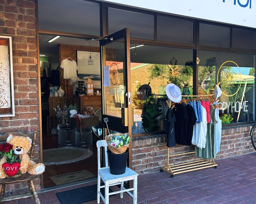 Happy Home Meningie | 44 Princes Hwy, Meningie SA 5264, Australia | Phone: 0411 599 064