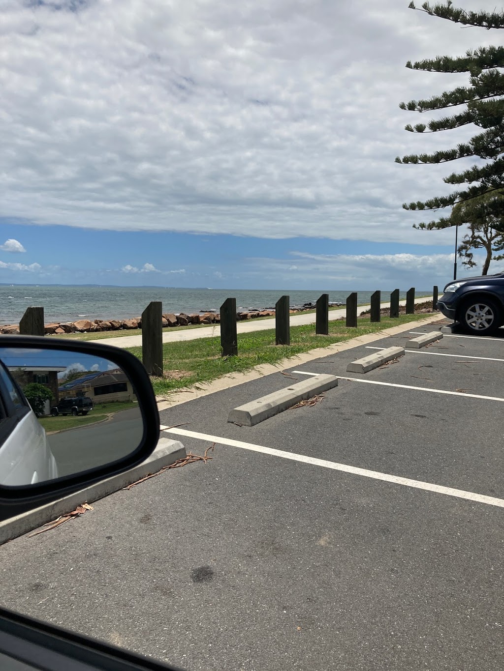 Beach front parking | 11 Kennedy Esplanade, Scarborough QLD 4020, Australia