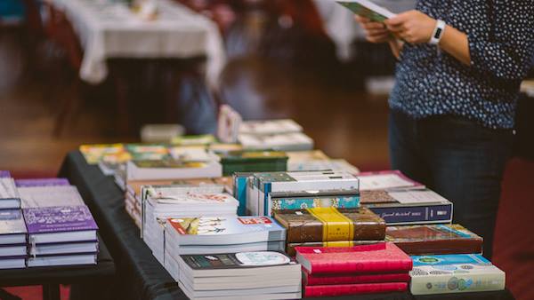 The Wandering Bookseller | book store | 119 Cliff Dr, Katoomba NSW 2780, Australia | 0291889186 OR +61 2 9188 9186