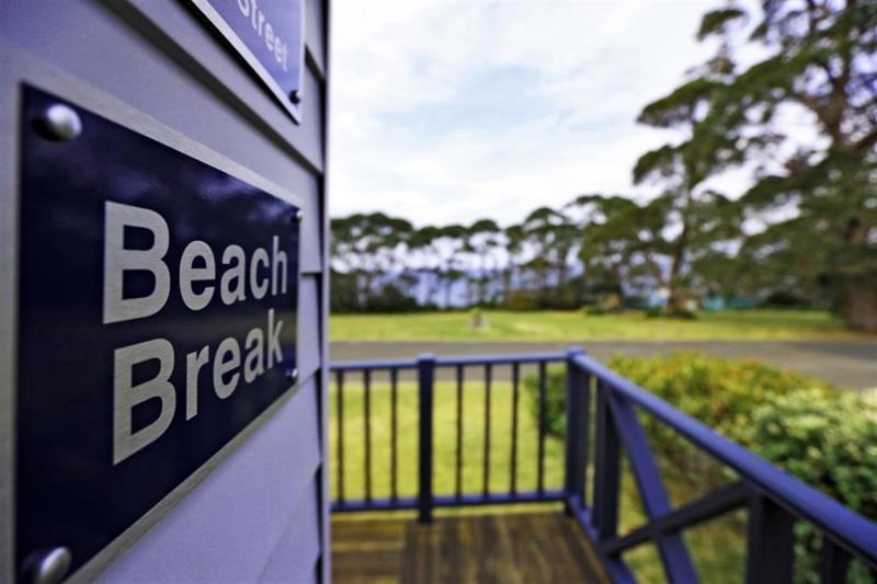Beach Break | lodging | 31 Cyrus St, Hyams Beach NSW 2540, Australia | 0244430242 OR +61 2 4443 0242