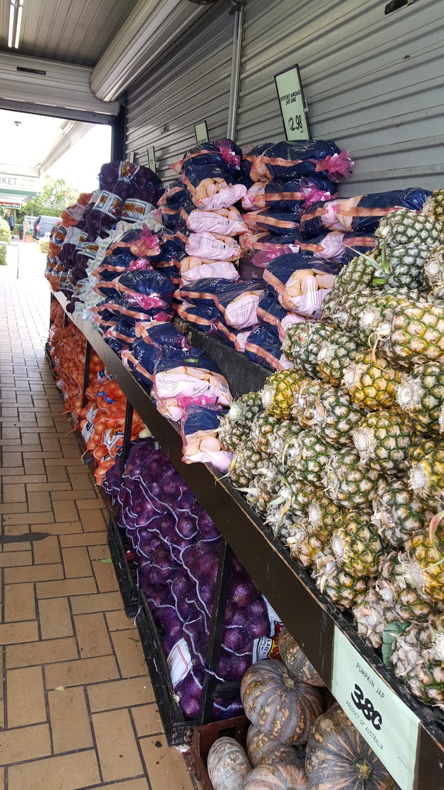 Bellas Fruit Market | food | 218 Padstow Rd, Eight Mile Plains QLD 4113, Australia | 0733411095 OR +61 7 3341 1095