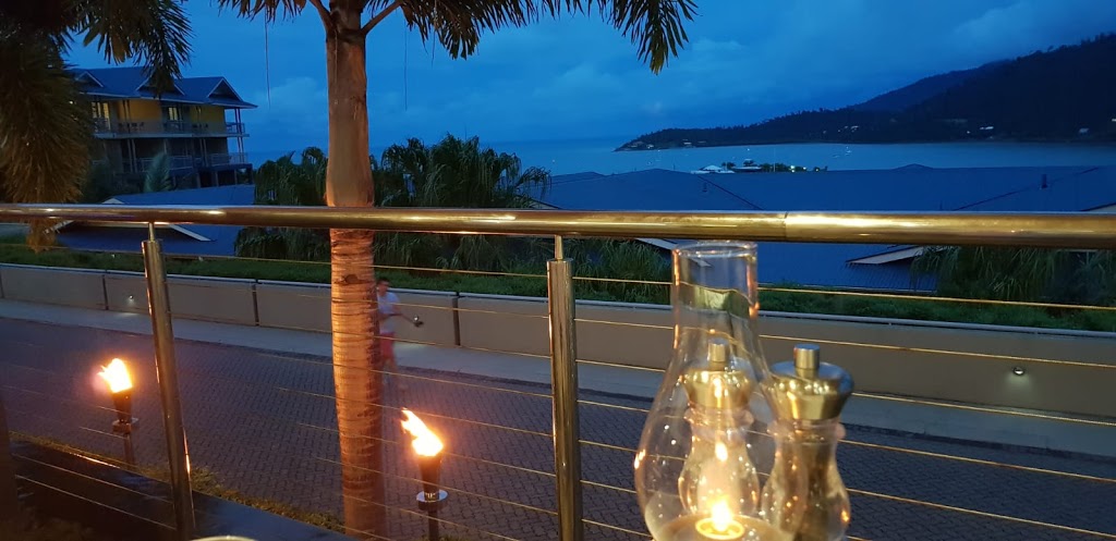 Tides Restaurant & Bar | Mount Whitsunday Dr, Airlie Beach QLD 4802, Australia | Phone: (07) 4962 5100