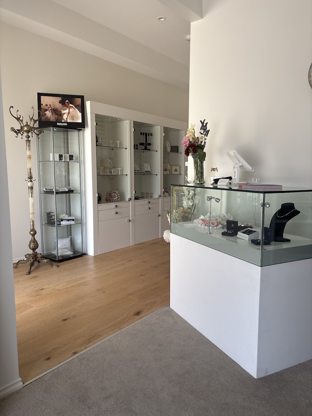 Marias Bridal Studio | 5 Citadel Way, Inverloch VIC 3996, Australia | Phone: 0438 483 502