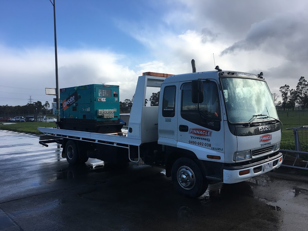 Pinnacle Towing service | 3 Garden St, Cranbourne VIC 3977, Australia | Phone: 0490 692 038