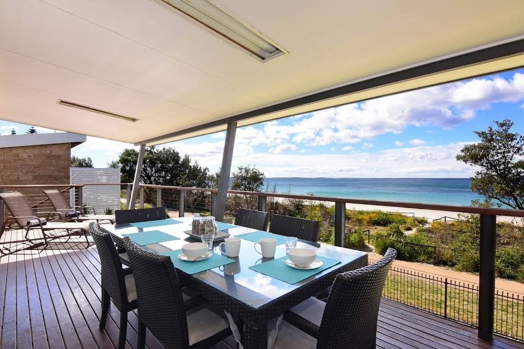 Aqua Vista | Jervis Bay Rentals | 106 Elizabeth Dr, Vincentia NSW 2540, Australia | Phone: (02) 4407 6007