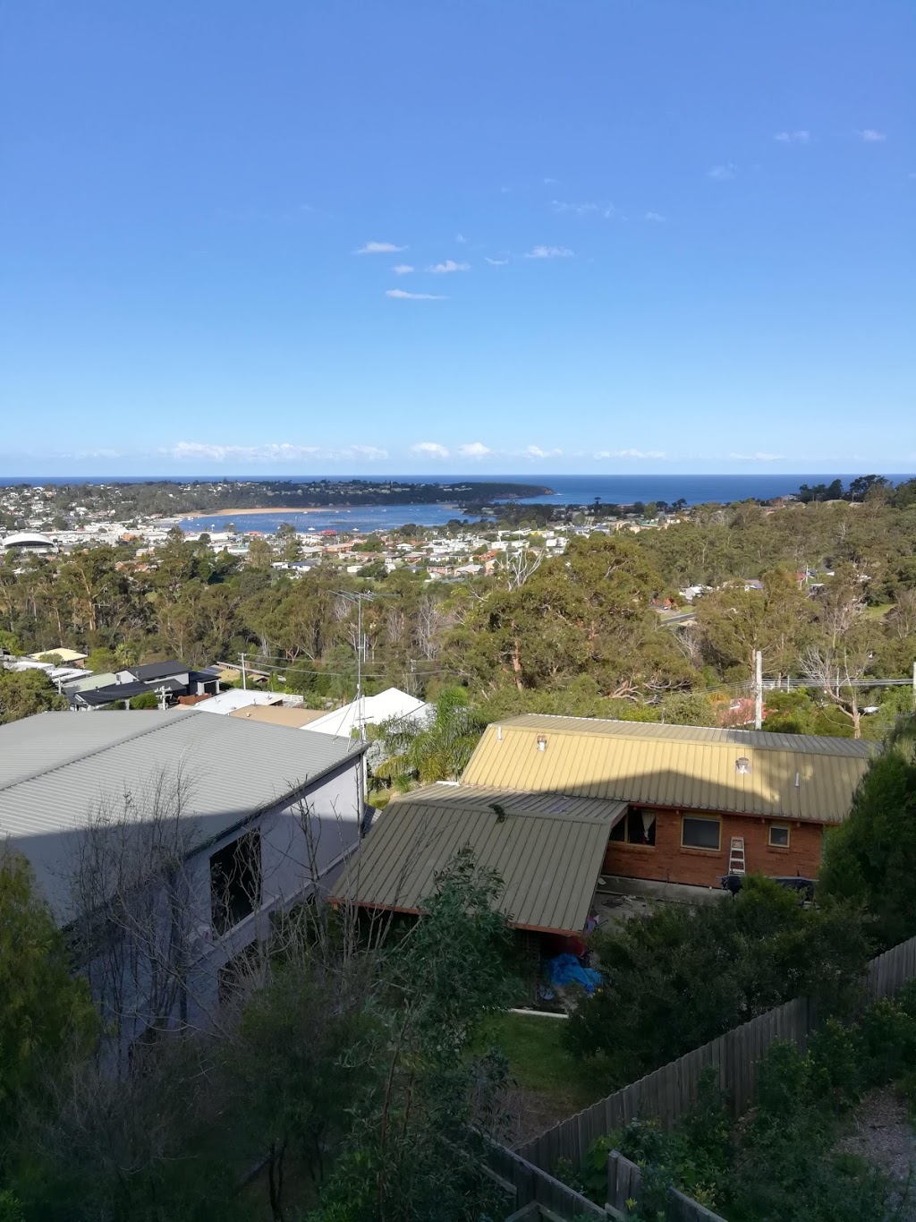 Hillcrest Merimbula Motel | 95-97 Merimbula Dr, Merimbula NSW 2548, Australia | Phone: (02) 6495 1587