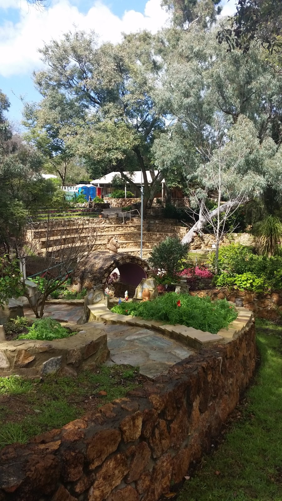 Romancing the Stone Gardens | park | 3 Lilian Rd, Maida Vale WA 6057, Australia | 0894544298 OR +61 8 9454 4298