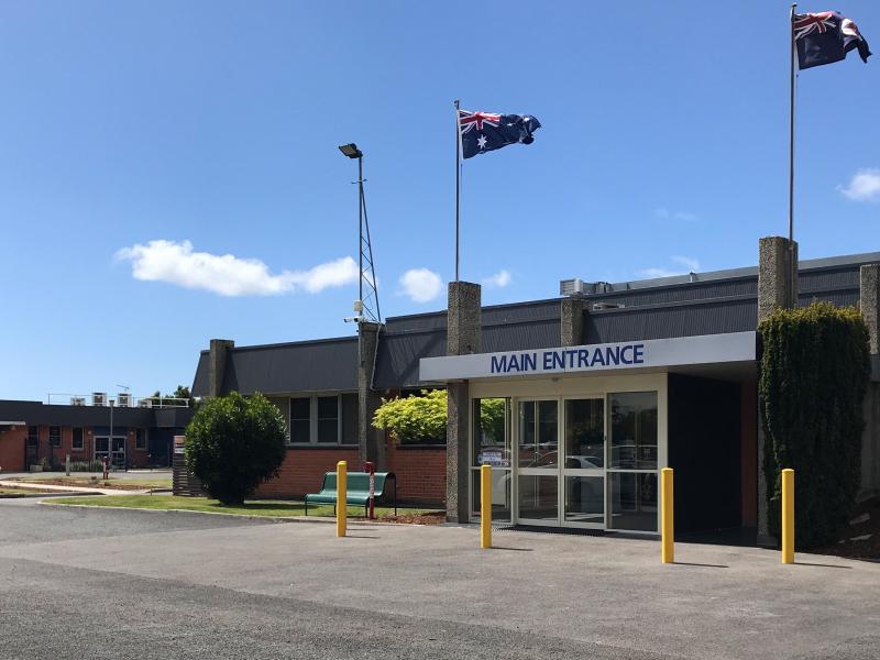 The Denture Centre - Scottsdale | 28 Fosters Rd, Scottsdale TAS 7260, Australia | Phone: (03) 6331 7240