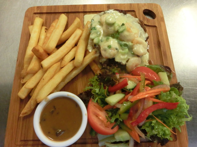 Brisbane Valley Tavern | 1456 Brisbane Valley Highway, Fernvale QLD 4306, Australia | Phone: (07) 5427 0730