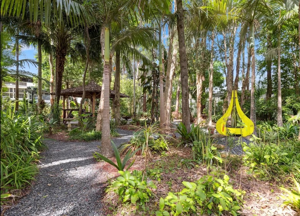 Sandy Beach Bungalow | Level 1/94 Diamond Head Dr, Sandy Beach NSW 2456, Australia | Phone: 0414 469 374