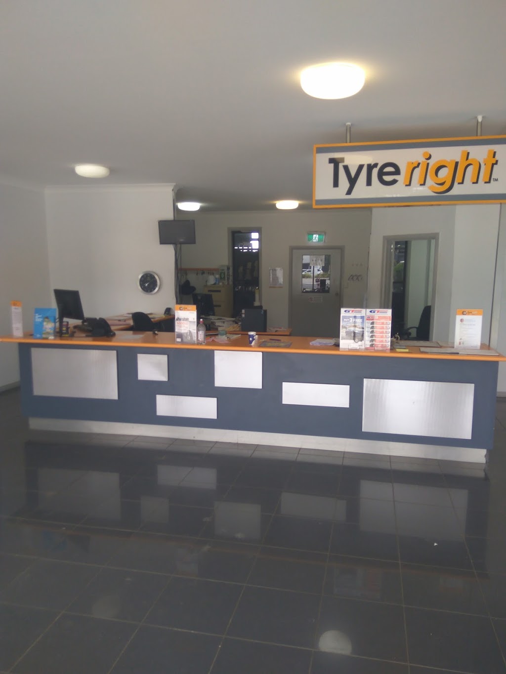 Tyreright Lytton | car repair | 20 Freight St, Lytton QLD 4178, Australia | 0738933522 OR +61 7 3893 3522